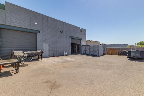 7118 W Frier Dr, Glendale, AZ 85303